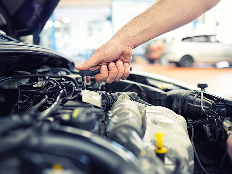 Wartung & Reparatur